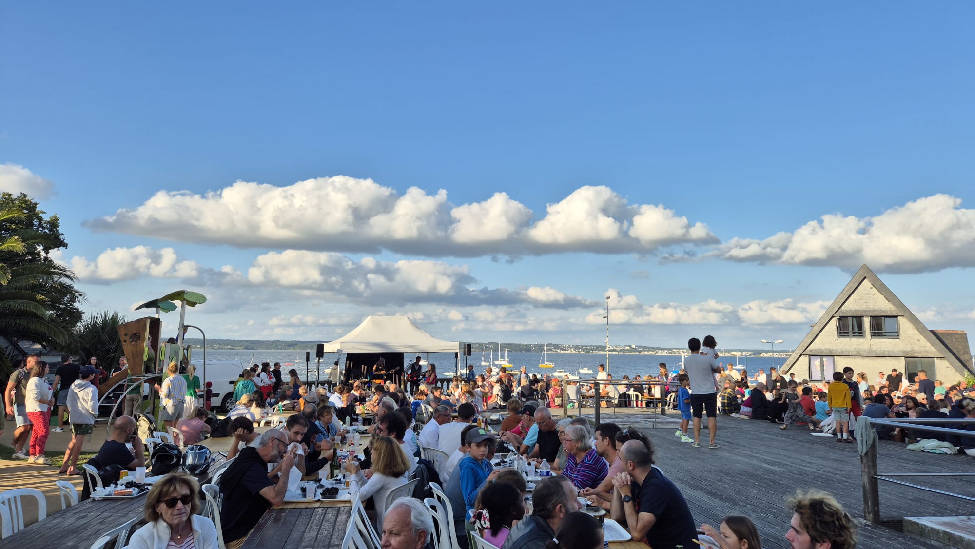 Der Muschel- und Pommes-Abend der Städtepartnerschaft
