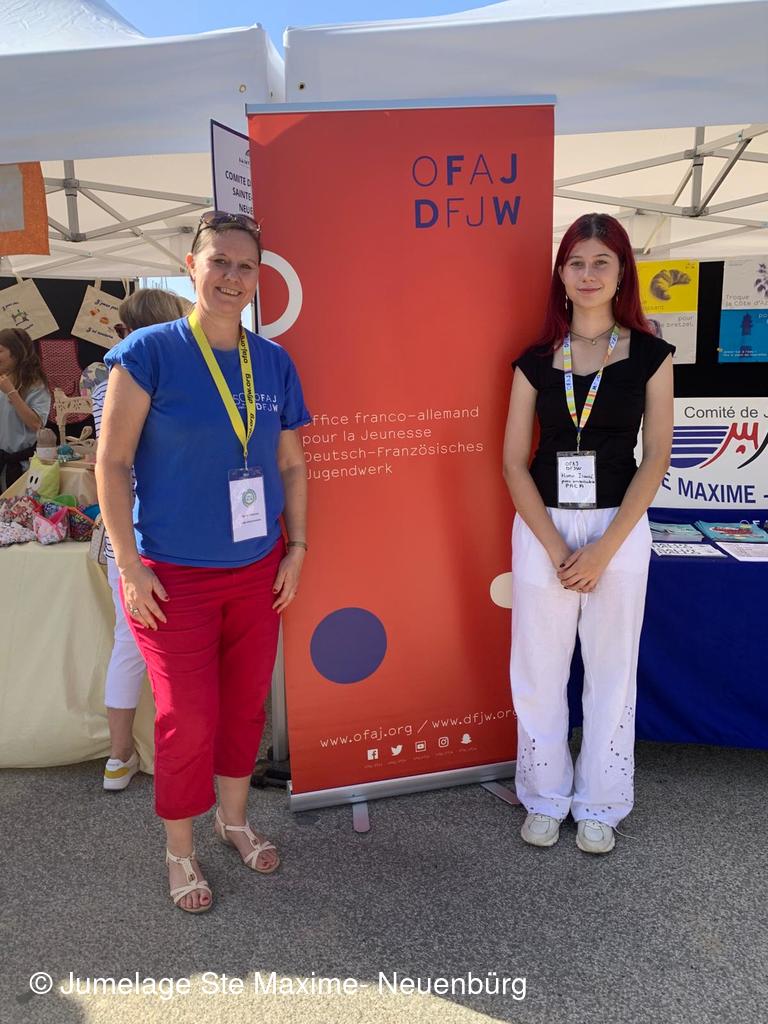 Die Präsidentin und die neue junge Botschafterin für den Südosten von Sainte-Maxime